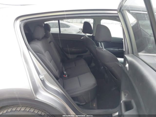 KNDPM3AC7H7123701 KIA Sportage Lx