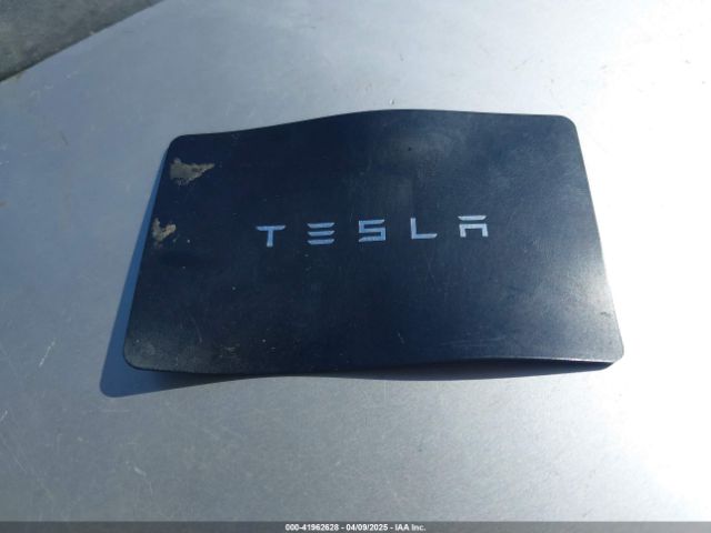 5YJ3E1EAXJF108781 Tesla Model 3 Long Range/mid Range