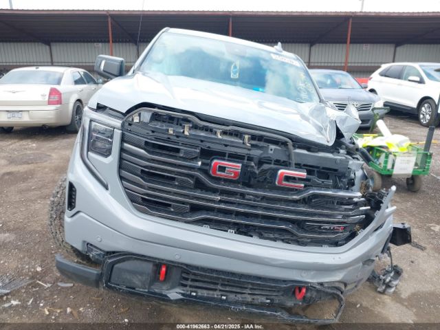1GTUUEE8XRZ205772 GMC Sierra 1500 4wd  Short Box At4