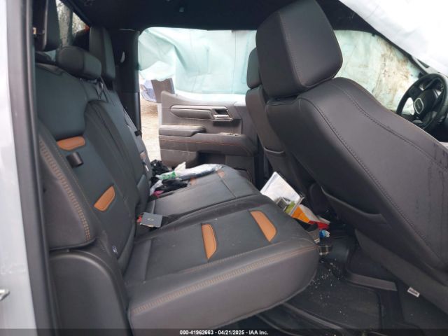1GTUUEE8XRZ205772 GMC Sierra 1500 4wd  Short Box At4