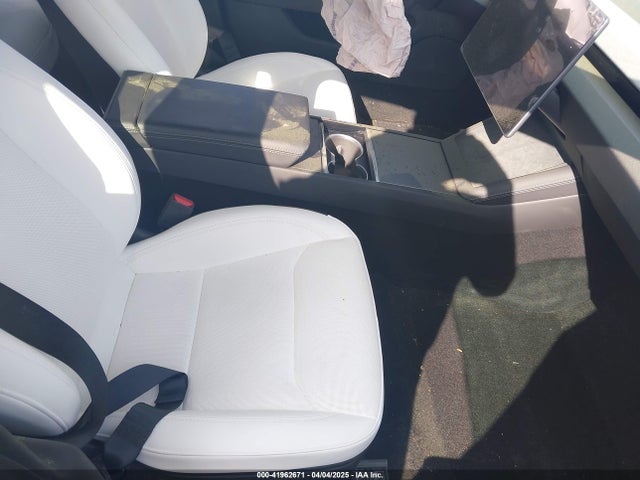 2024 TESLA MODEL 3 5YJ3E1EA0RF789559 Photo 4