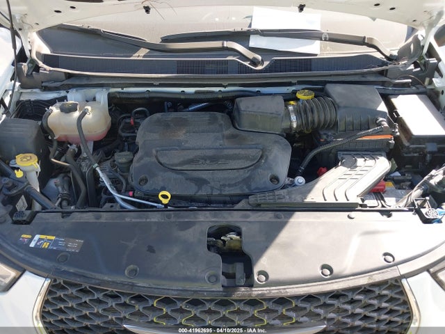 Chrysler Pacifica Touring L 2023 2C4RC1BG8PR560606 Image 10