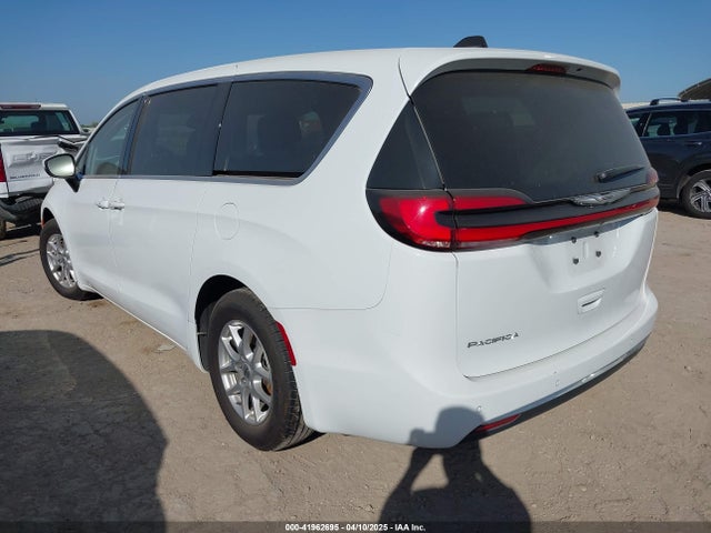 Chrysler Pacifica Touring L 2023 2C4RC1BG8PR560606 Image 3
