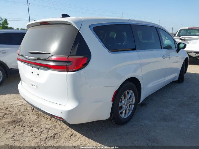 Chrysler Pacifica Touring L 2023 2C4RC1BG8PR560606 Image 4