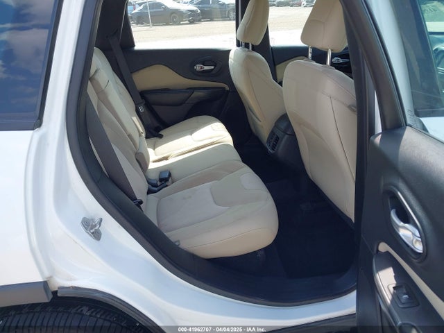 1C4PJLAB6FW602355 Jeep Cherokee Sport