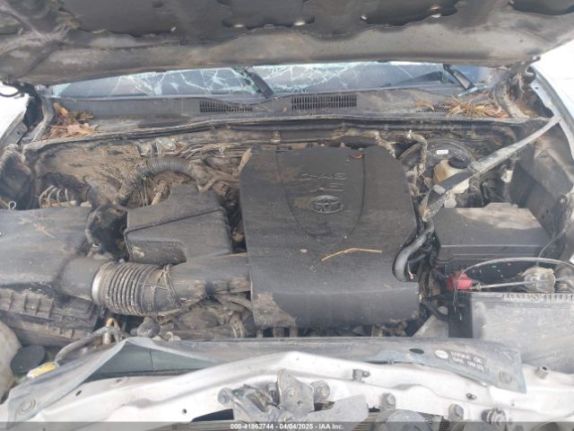 5TFAZ5CN8HX041218 Toyota Tacoma Sr5 V6