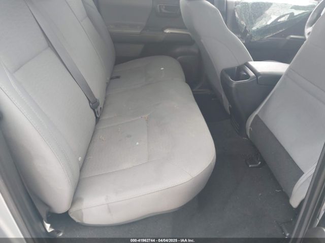 5TFAZ5CN8HX041218 Toyota Tacoma Sr5 V6