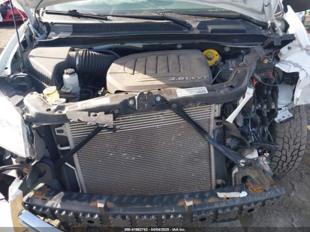 2C4RDGBG0JR138241 Dodge Grand Caravan Se