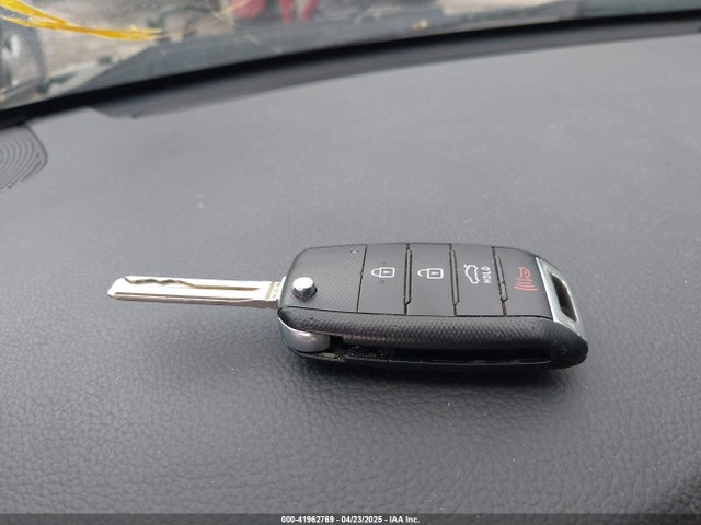 5XXGM4A72EG326958 KIA Optima Lx