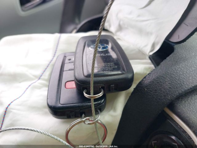 JTDKARFU4J3554372 Toyota Prius Two Eco