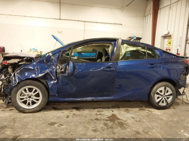 JTDKARFU4J3554372 Toyota Prius Two Eco