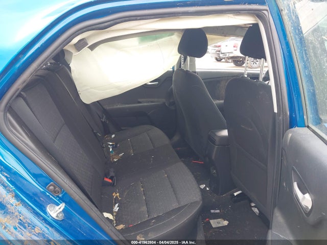 3KPA25AD6ME402342 KIA Rio 5-door S