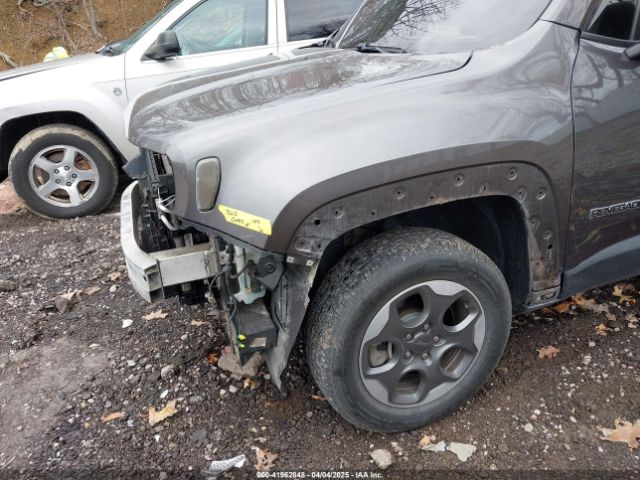 ZACCJBABXJPH11870 Jeep Renegade Sport 4x4