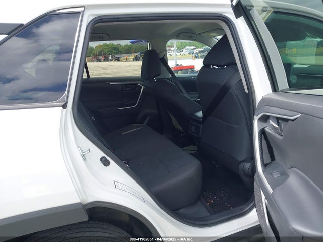 2T3H1RFV5RW323069 Toyota RAV4 LE