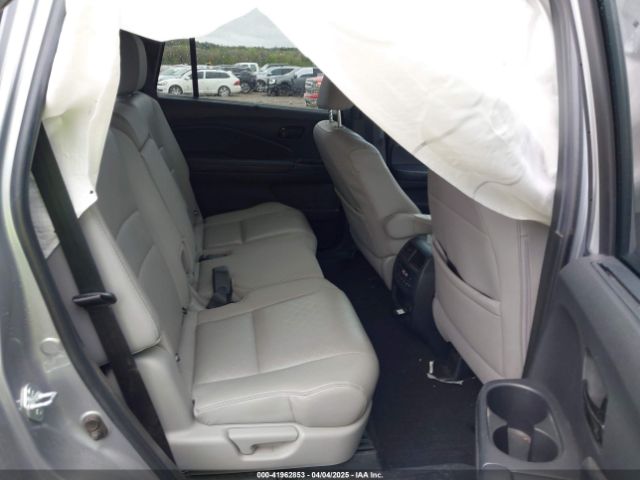 5FNYF8H00NB028412 Honda Passport Awd Elite