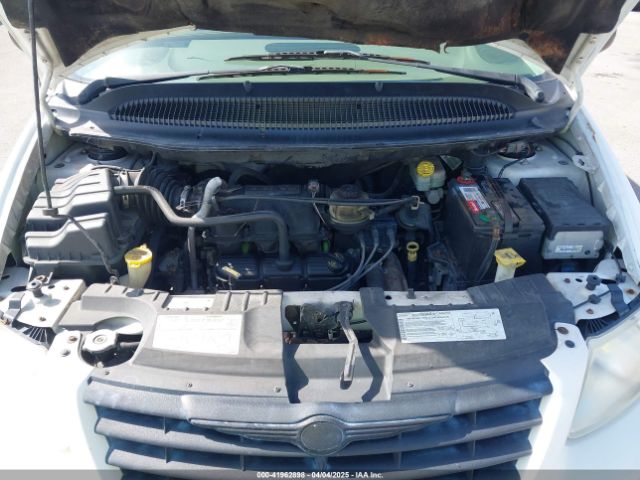 2006 CHRYSLER TOWN & COUNTRY 1A4GP45RX6B756810 Photo 9