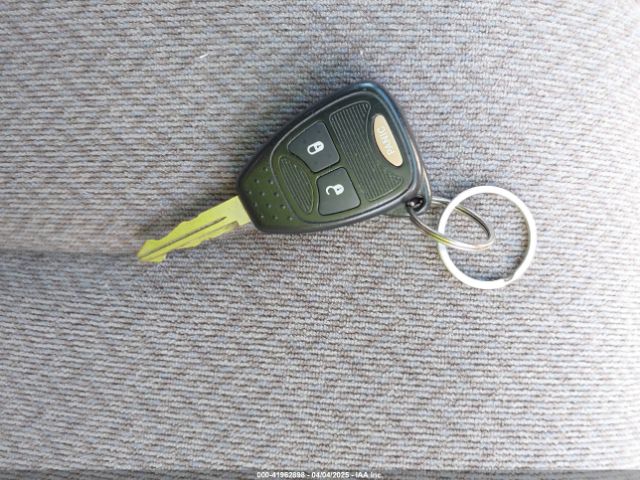 2006 CHRYSLER TOWN & COUNTRY 1A4GP45RX6B756810 Photo 10