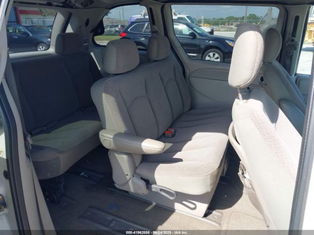 2006 CHRYSLER TOWN & COUNTRY 1A4GP45RX6B756810 Photo 7