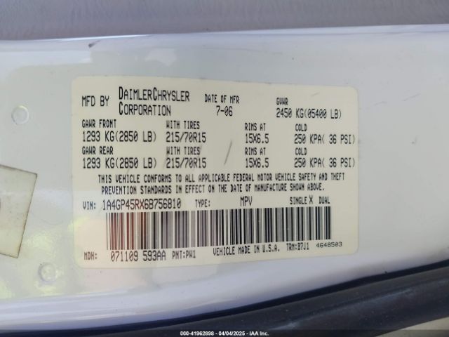 2006 CHRYSLER TOWN & COUNTRY 1A4GP45RX6B756810 Photo 8