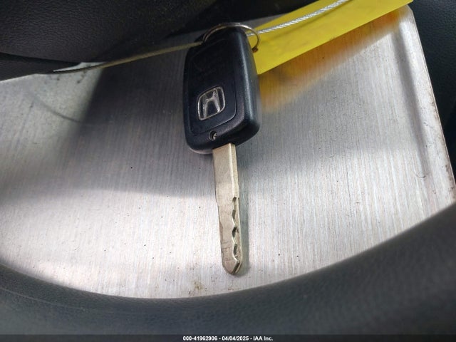 3HGGK5H58HM705063 Honda FIT LX