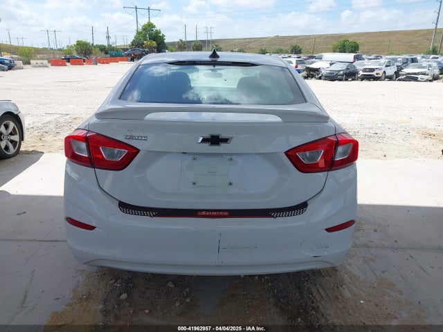 1G1BC5SM4J7128661 Chevrolet Cruze Ls Auto
