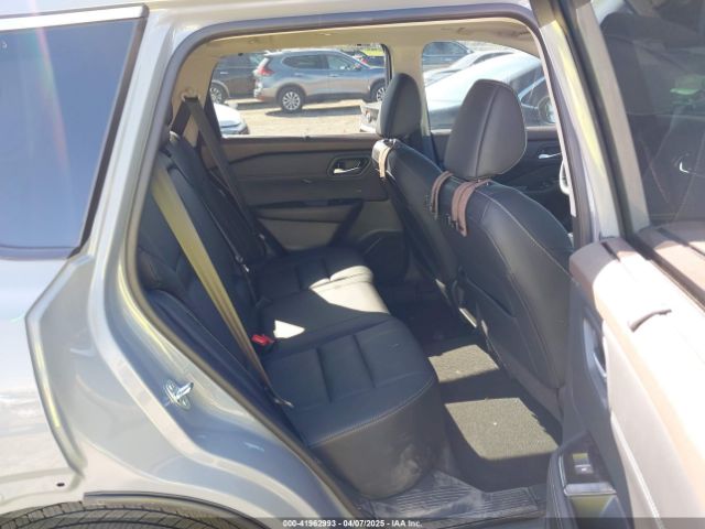 5N1BT3CA0PC932967 Nissan Rogue Sl Fwd