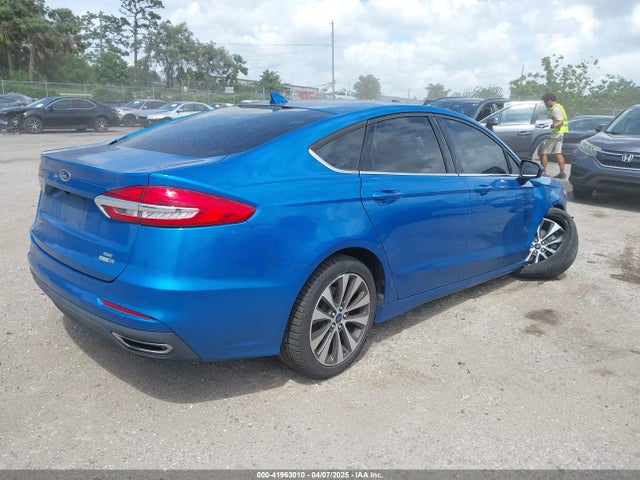 3FA6P0T99KR285645 Ford FUSION SE