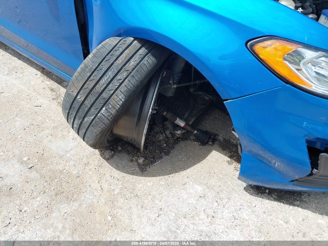 3FA6P0T99KR285645 Ford FUSION SE