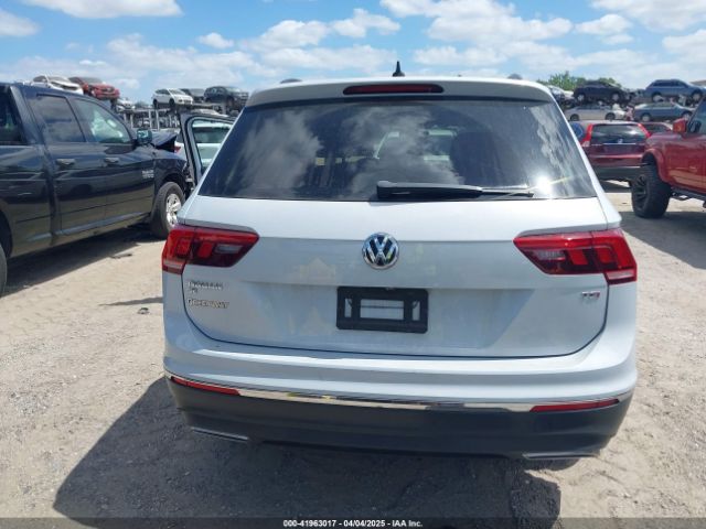 3VV3B7AX5JM053045 Volkswagen Tiguan 2.0t Se/2.0t Sel