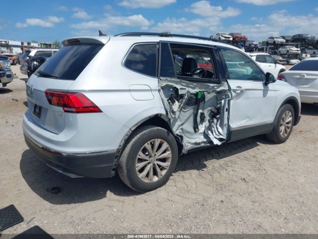3VV3B7AX5JM053045 Volkswagen Tiguan 2.0t Se/2.0t Sel
