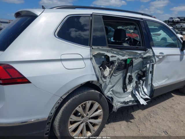 3VV3B7AX5JM053045 Volkswagen Tiguan 2.0t Se/2.0t Sel