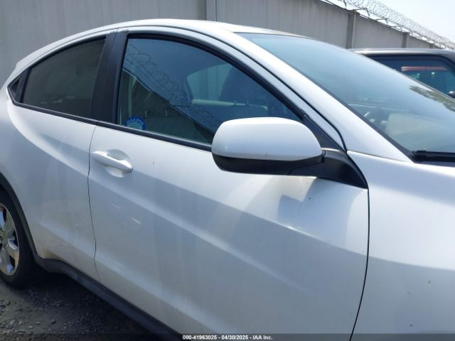 3CZRU5H30GM715112 Honda HR-V LX