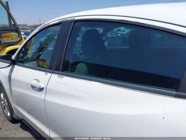 3CZRU5H30GM715112 Honda HR-V LX