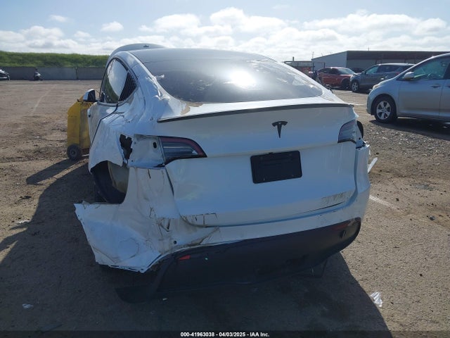 2022 TESLA MODEL Y 7SAYGDEF5NF484634 Photo 5
