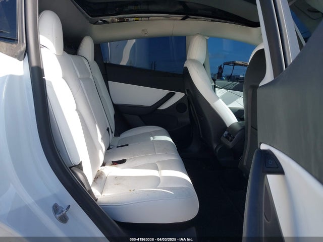 2022 TESLA MODEL Y 7SAYGDEF5NF484634 Photo 7