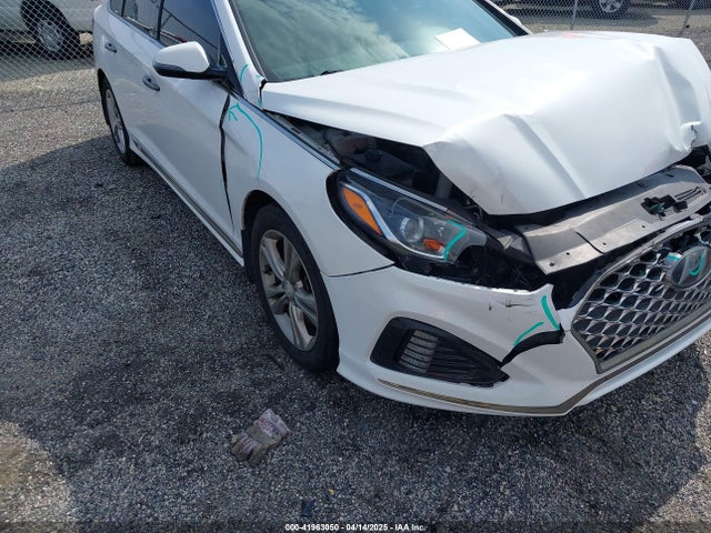 5NPE34AFXKH803038 Hyundai Sonata Sport