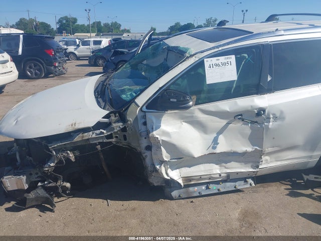 5TDKZRFH0JS533562 Toyota Highlander Xle