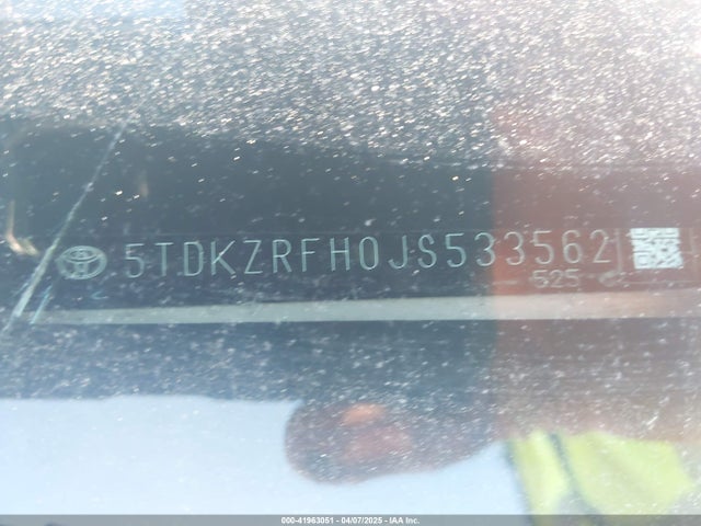 5TDKZRFH0JS533562 Toyota Highlander Xle