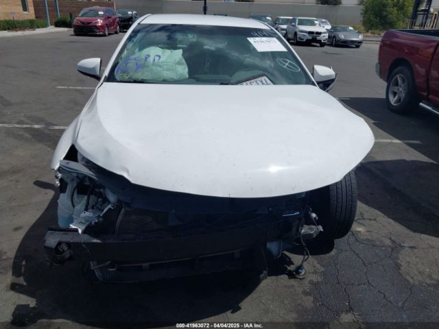 4T1BF1FK6HU416091 Toyota CAMRY LE