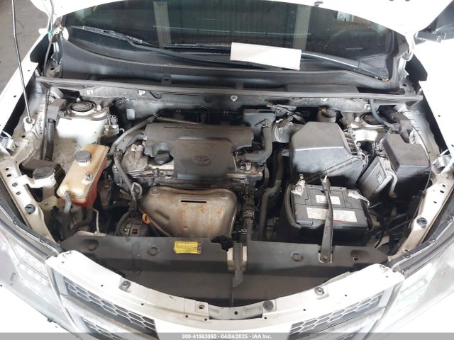 Toyota RAV4 LE 2014 JTMBFREV8EJ005559 Image 10