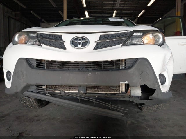 Toyota RAV4 LE 2014 JTMBFREV8EJ005559 Image 19