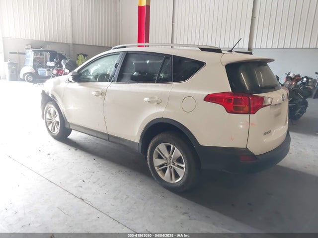 Toyota RAV4 LE 2014 JTMBFREV8EJ005559 Image 3
