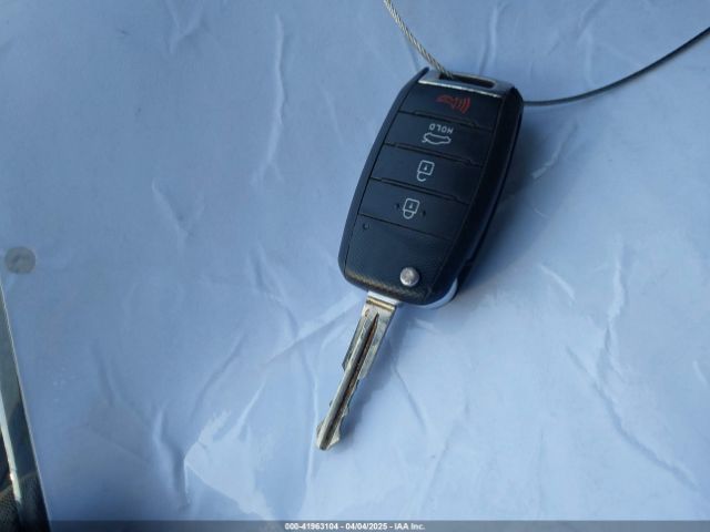 KNAFK5A80H5696912 KIA FORTE LX
