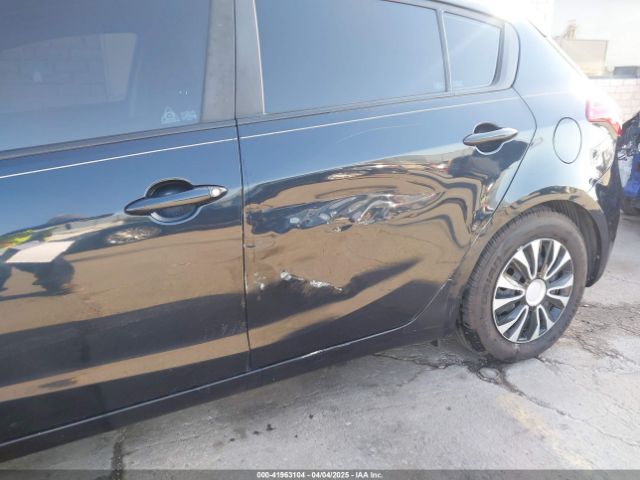 KNAFK5A80H5696912 KIA FORTE LX
