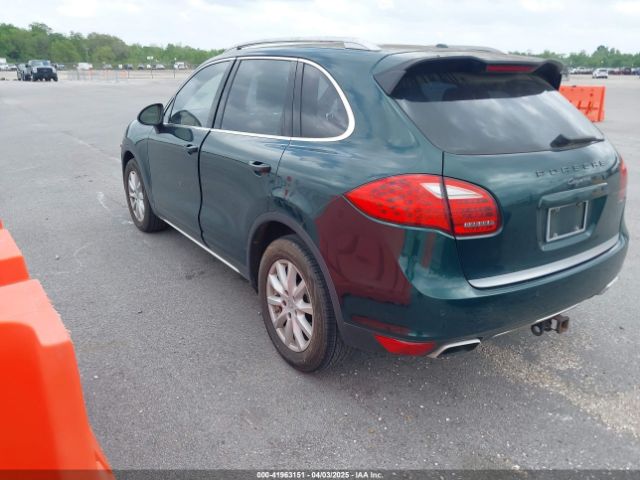 2011 PORSCHE CAYENNE WP1AA2A20BLA08922 Photo 2