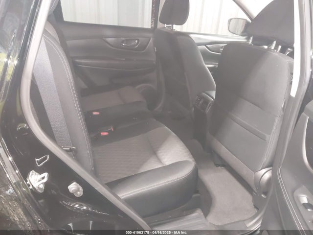 JN8AT2MT9HW406061 Nissan ROGUE SV