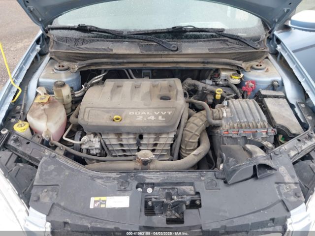 1C3CCBAB1EN205387 Chrysler 200 LX