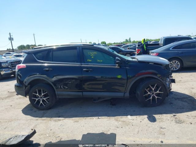2T3NFREV8GW300971 Toyota RAV4 SE