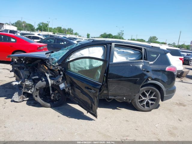 2T3NFREV8GW300971 Toyota RAV4 SE