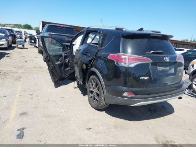 2T3NFREV8GW300971 Toyota RAV4 SE